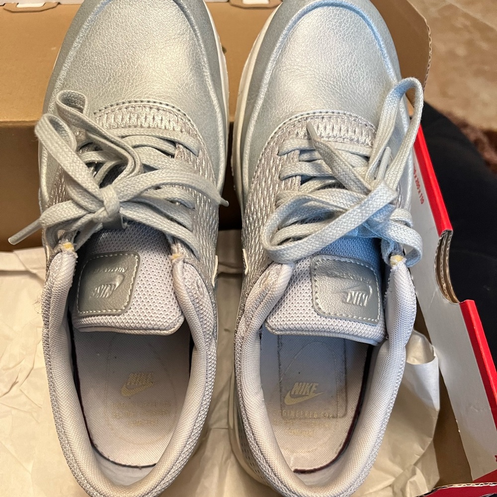 Nike sneakers 🔥🔥